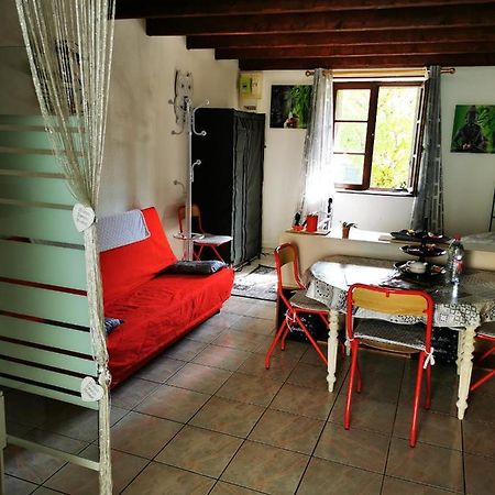 Studio Tres Agreable Totalement Independant Dans Maison Avec Cour Sans Vis A Vis Villa Vittel Luaran gambar