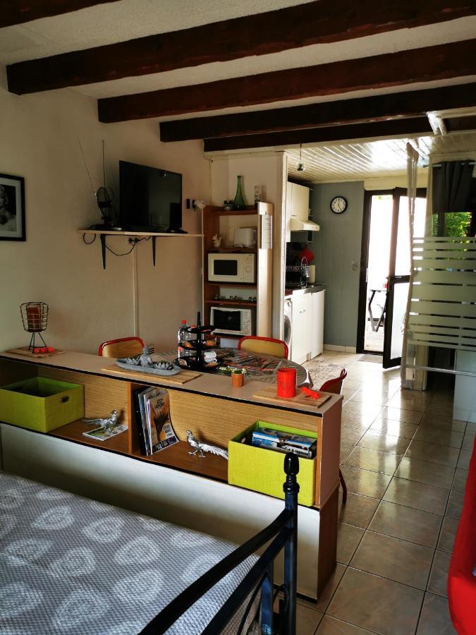 Studio Tres Agreable Totalement Independant Dans Maison Avec Cour Sans Vis A Vis Villa Vittel Luaran gambar